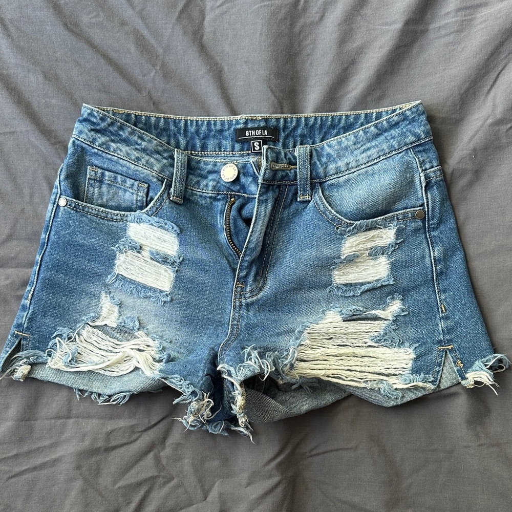 Stylish Distressed Denim Shorts